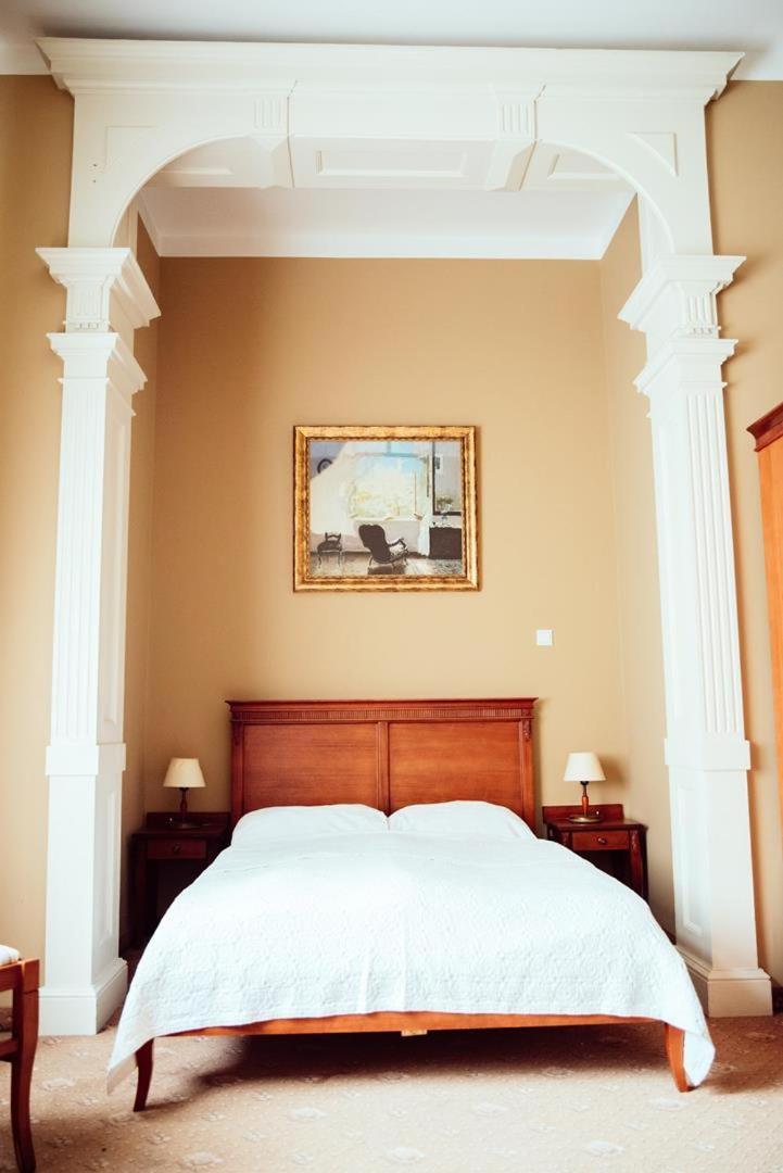Zespół Pałacowo-parkowy W Ostromecku Bed and breakfast *