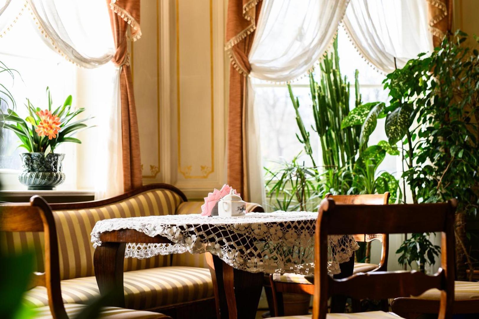 Bed and breakfast Zespół Pałacowo-parkowy W Ostromecku *